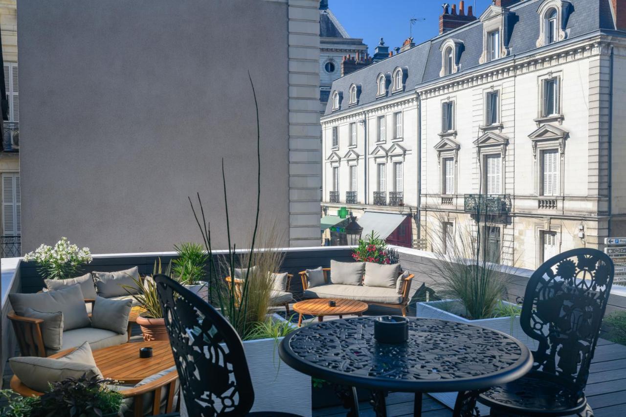 Corneille - Entree Autonome, Reception En Ligne - Encore Mieux 3* Tours